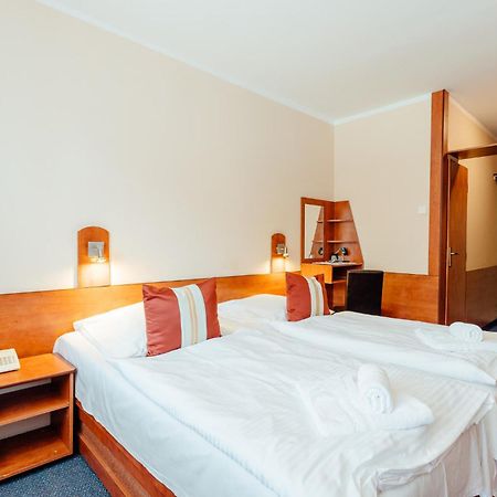 Hotel Sachticka Banska Bystrica Ngoại thất bức ảnh