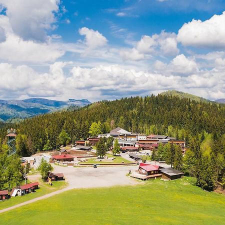 Hotel Sachticka Banska Bystrica Ngoại thất bức ảnh