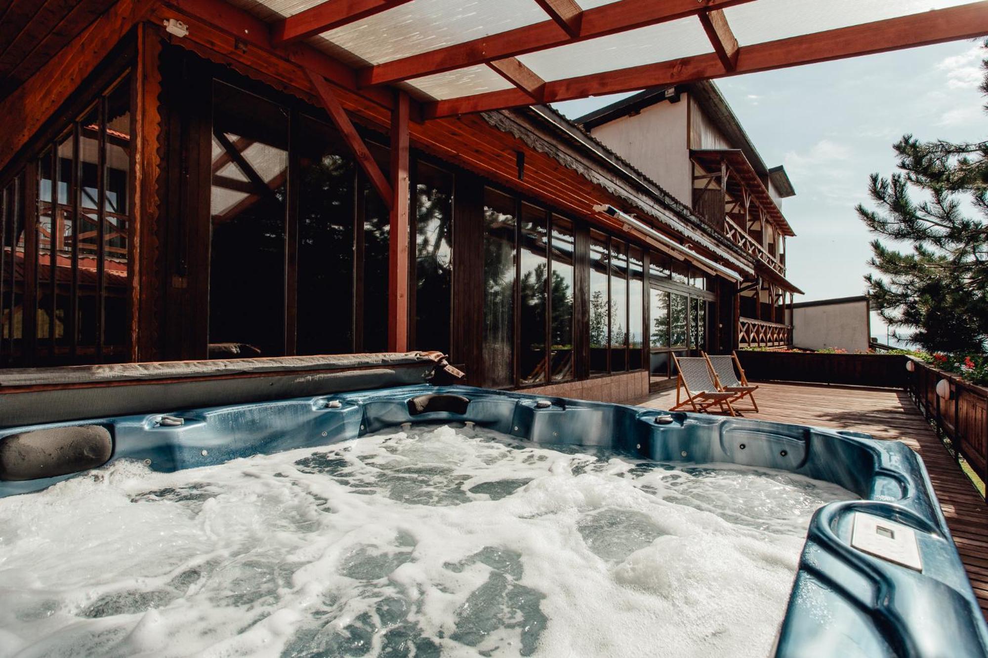 Hotel Sachticka Banska Bystrica Ngoại thất bức ảnh