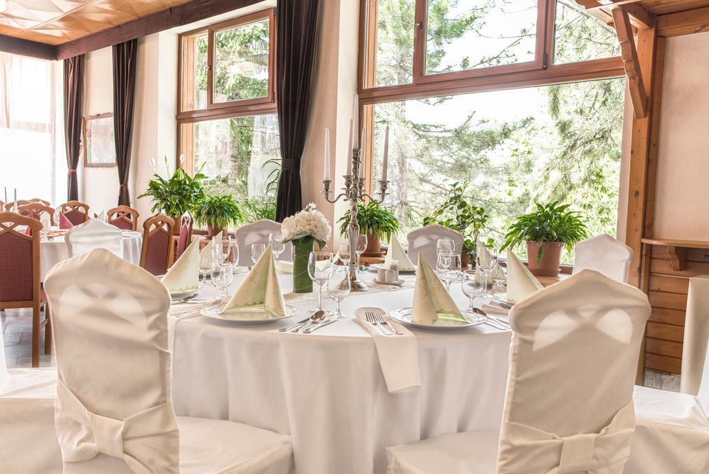 Hotel Sachticka Banska Bystrica Ngoại thất bức ảnh