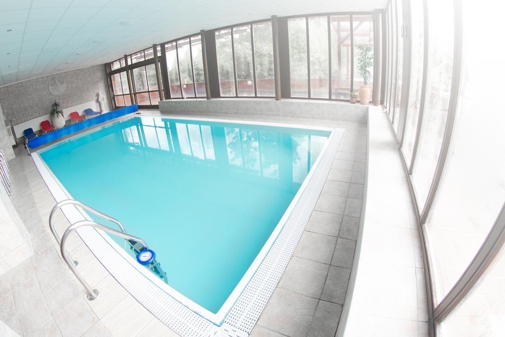 Hotel Sachticka Banska Bystrica Ngoại thất bức ảnh