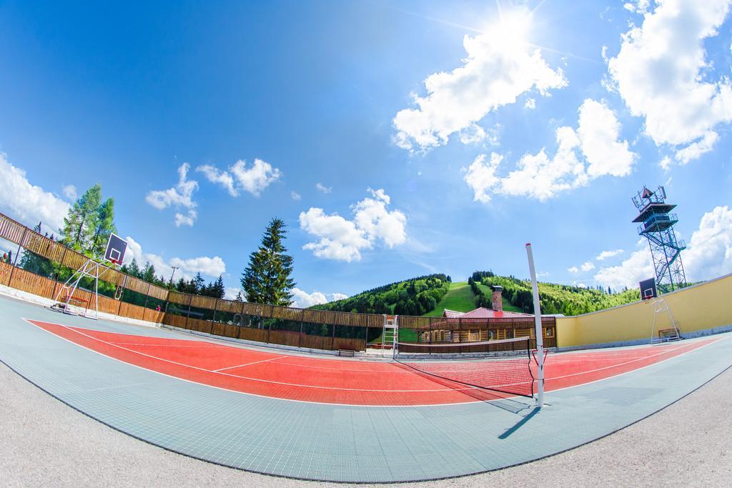 Hotel Sachticka Banska Bystrica Ngoại thất bức ảnh