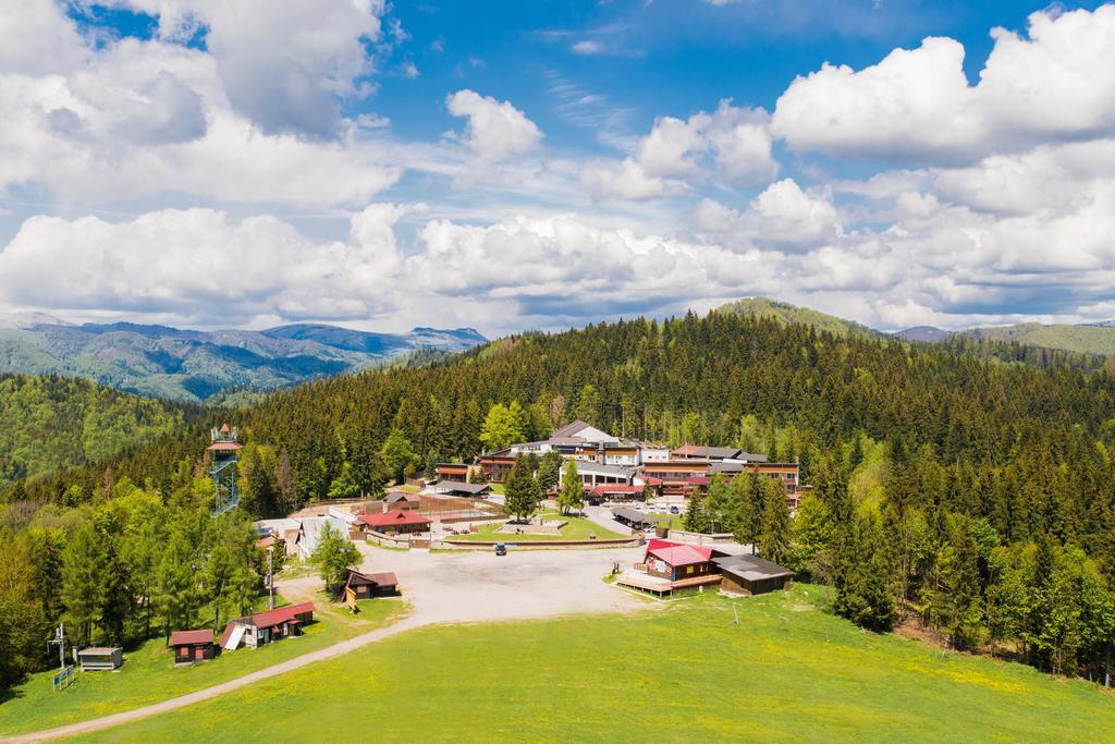 Hotel Sachticka Banska Bystrica Ngoại thất bức ảnh